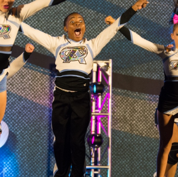 Meet your Posher, Natascha - Picture 4 of 4